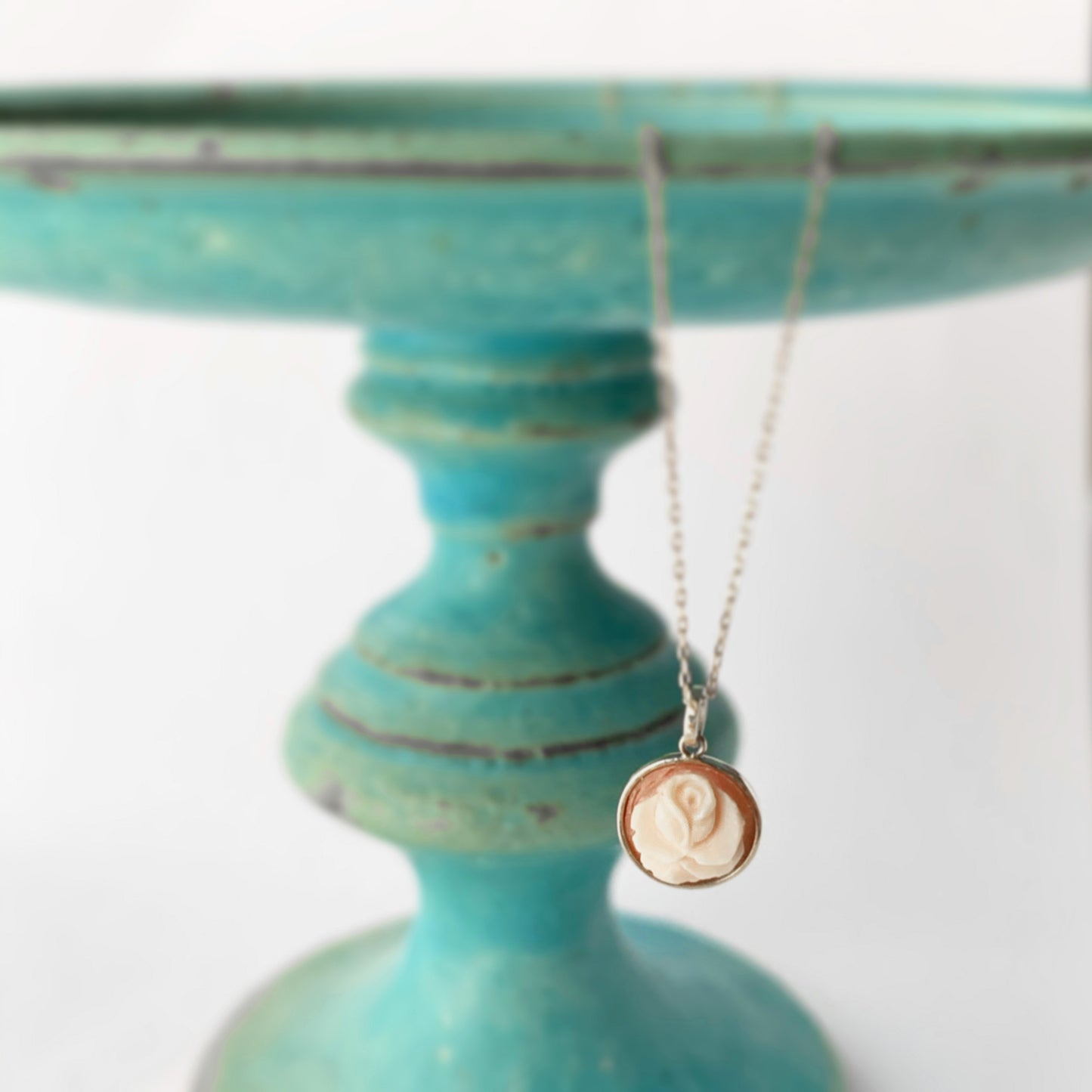 K18 Cornelian Mini Rose Necklace